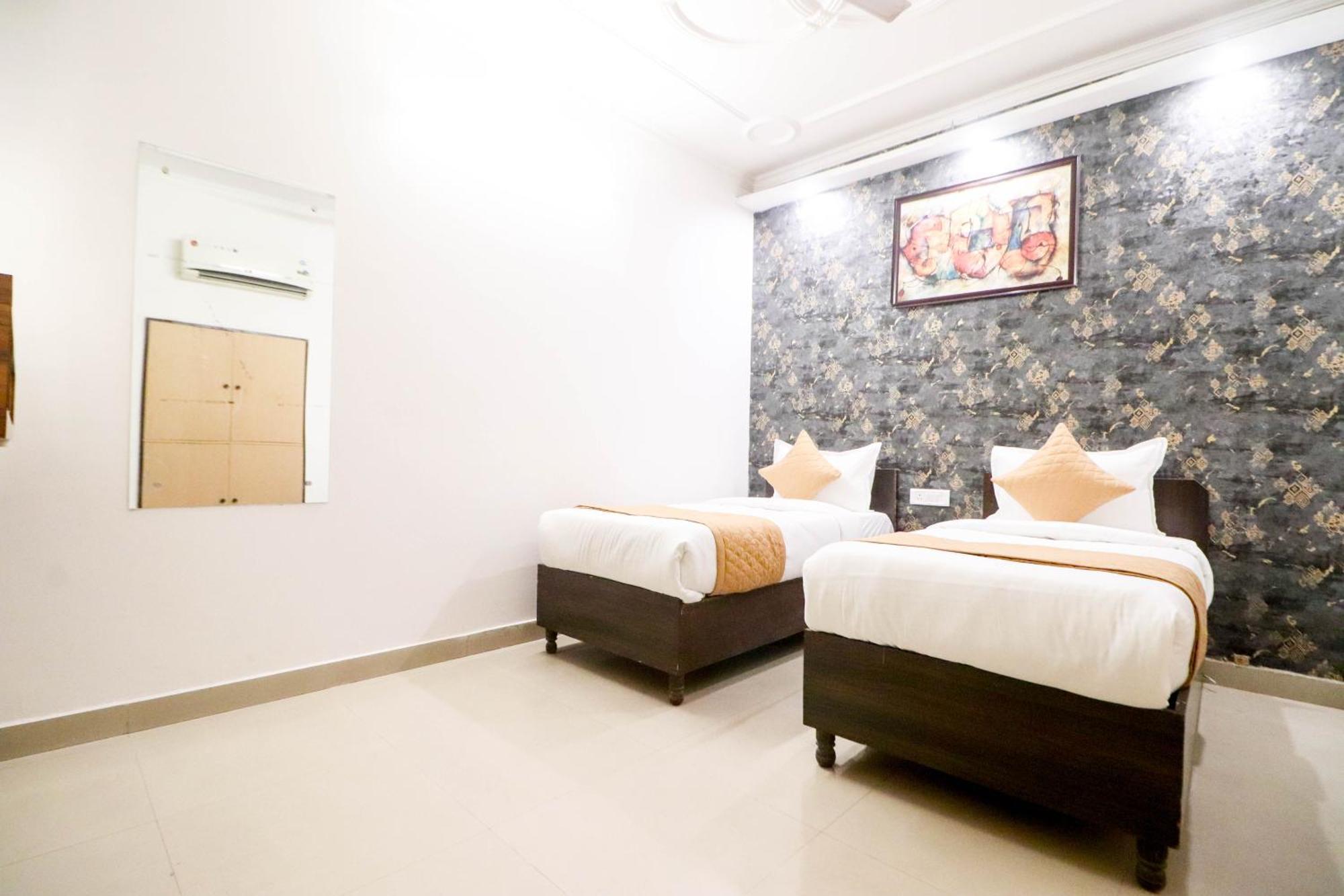 Hotel Stay Villa Delhi Airport Nova Deli Exterior foto